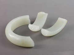 梦见玉碎
