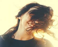 灵犀面相课堂:有钱人喜欢找什么样面相的女人