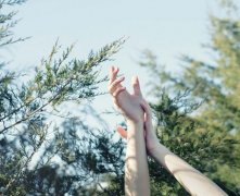 灵犀手相课堂:女人手相三线相交怎么办