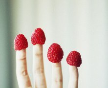 灵犀手相课堂:手相如何看贵人在何方