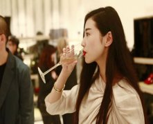 灵犀看相识人课堂:哪些面相天生注定有二婚命