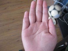灵犀手指算命课堂:小手指短代表什么