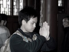 灵犀佛像摆放:去寺庙烧香有什么讲究和忌讳