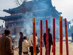 灵犀佛像摆放:去寺庙烧香拜佛有什么讲究