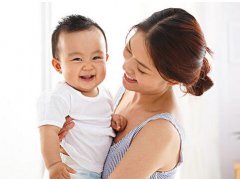 梦见抱着男孩