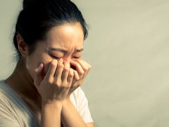 梦见哭的很伤心
