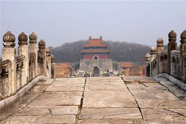 梦见皇陵