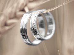 梦见别人结婚