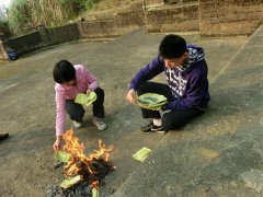 梦见上坟烧纸