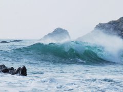 梦见海水涨潮