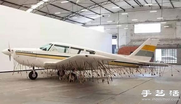当飞机低空飞过非洲原始部落后。。。