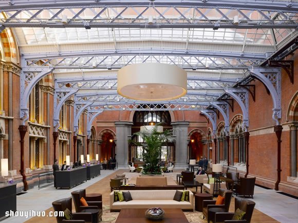 伦敦一处古迹改建的充满文艺复兴气息的旅馆