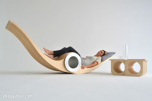 悠闲而优雅 多角度折叠躺/坐/卧椅设计