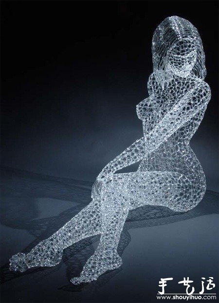 晶莹剔透的玻璃雕塑