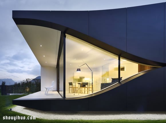 意大利极富现代主义美感的别墅设计