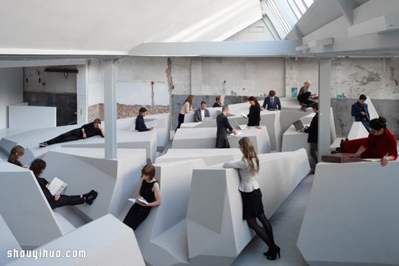 未来办公室概念设计 谁说没桌椅就不能办公?