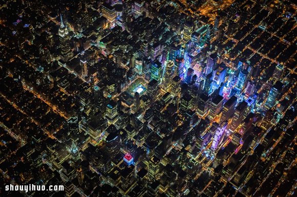 惊险拍摄下的纽约夜景 “GOTHAM 7.5K”