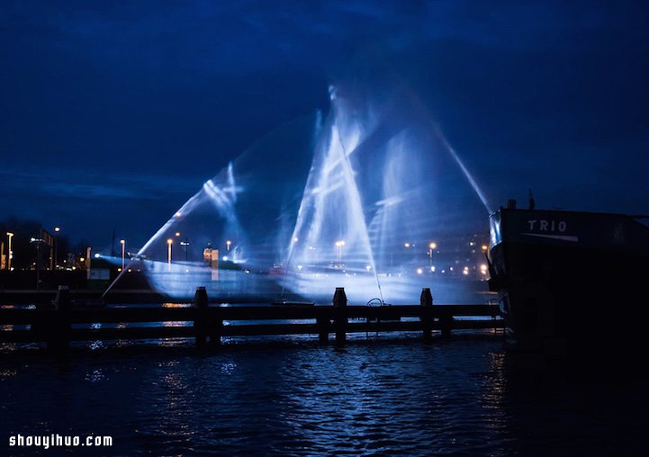 VisualSKIN 在阿姆斯特丹打造3D幻象幽灵船