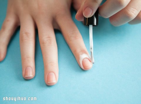 美甲知识：10种指甲彩绘和保养技巧