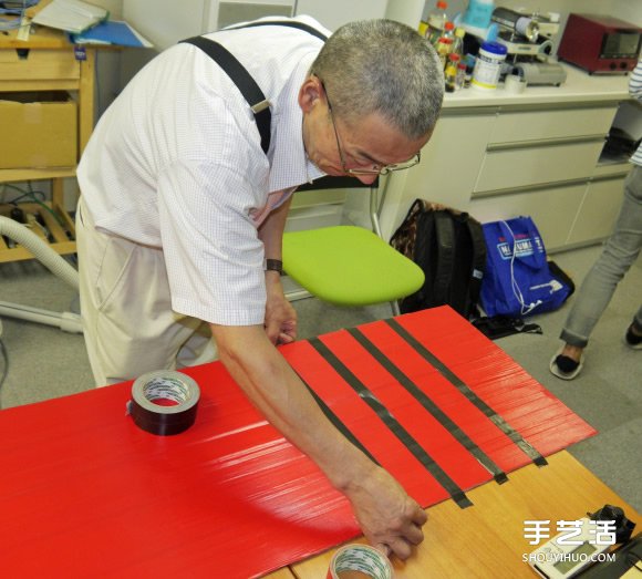 胶带也能做招牌 日本手工达人剪贴“修悦体”