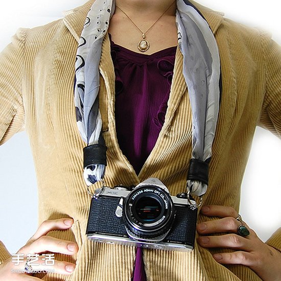 丝巾相机带做法图解 手工丝巾制作相机带教程