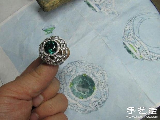 绿宝石戒指的手工制作过程