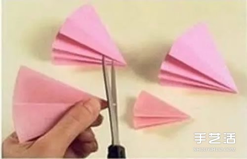 莲花烛台的制作方法 剪纸制作莲花烛台图解