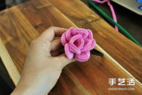扭扭棒花朵教程图解 DIY手工制作玫瑰花头绳