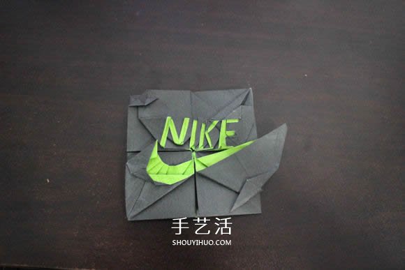 耐克标志的折纸方法 怎么折NIKE标志的图解