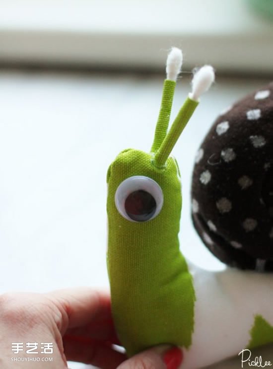 旧衣服做蜗牛玩偶图解 简单布艺蜗牛手工制作
