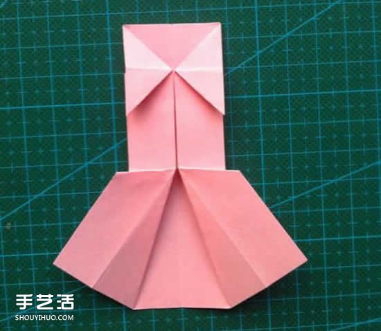 儿童折纸裙子图解教程 简单小裙子的折叠方法