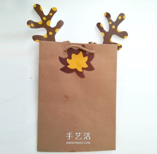 圣诞麋鹿纸袋的做法 手工圣诞节卡通纸袋DIY