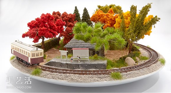 当火车驶进盆栽 日本Bonrama的盆栽风铁道模型