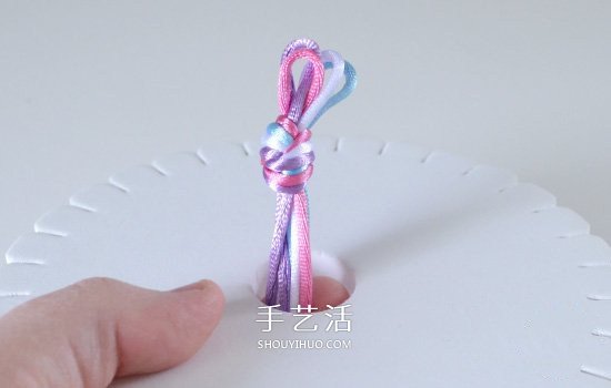 怎么编织彩色手链图解 四根绳编手链的方法
