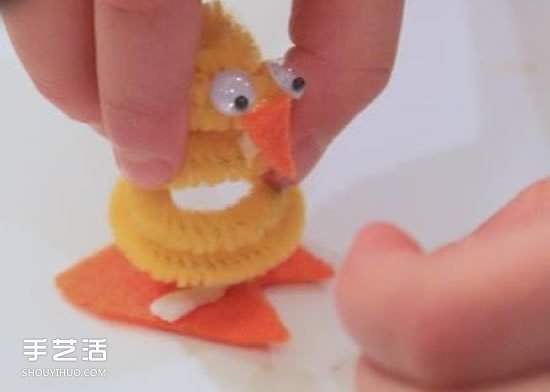 扭扭棒小鸡制作图片 幼儿园小鸡手工制作教程 