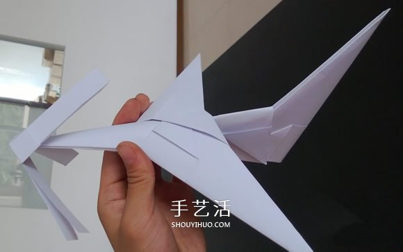带螺旋桨的飞机折法 折纸螺旋桨飞机方法图解