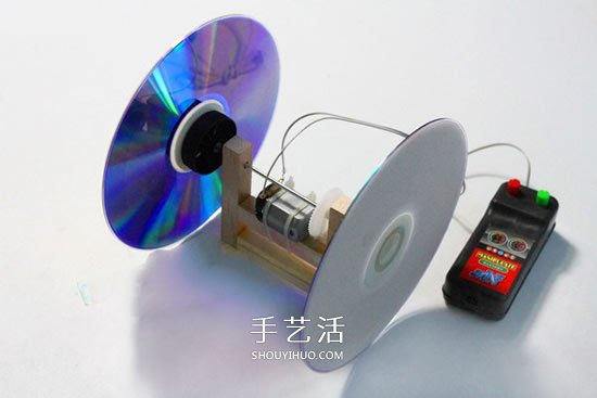自制电动平衡车玩具 用光盘制作电动平衡玩具