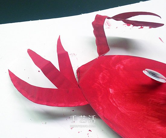 纸盘手工制作可爱小螃蟹 属于夏天的快乐手工！
