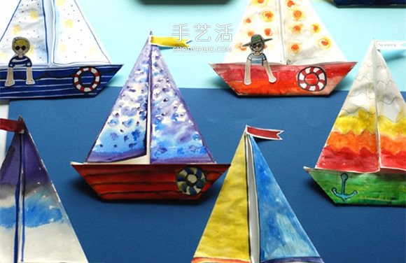 幼儿园用折纸手工制作海滨帆船画的方法