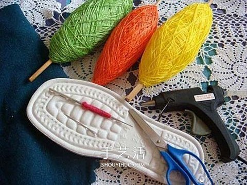 色彩活泼拖鞋的织法 手工编织人字拖鞋图解