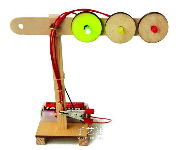 科技小制作：自制可以发光的红绿灯玩具方法