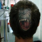 超犀利的头部纹身：愤怒咆哮大猩猩