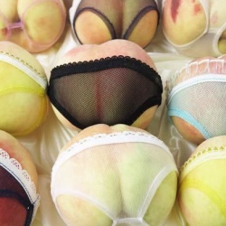 这么性感的桃子一定很贵吧！