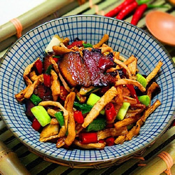 美味湘菜：简单又开胃萝卜干炒腊肉的做法