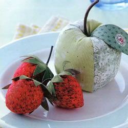 布艺家居饰品DIY 教你制作漂亮草莓和青苹果