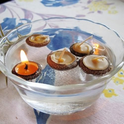 橡果壳+蜂蜡 DIY漂浮在水面上的浪漫烛台