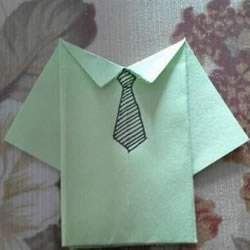 简单衬衫的叠法图解 儿童手工折纸衬衫步骤