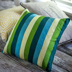 丝带制作拼布风靠枕 自制丝带靠枕的方法图解