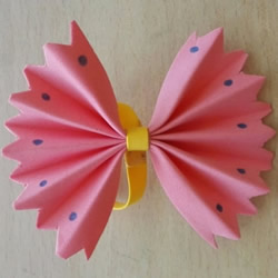 幼儿园折纸蝴蝶结图解 简单蝴蝶结的折叠方法