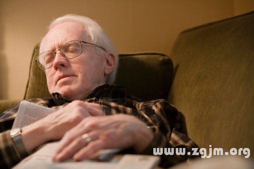 怎样治疗老年人失眠 老年人失眠怎么治疗